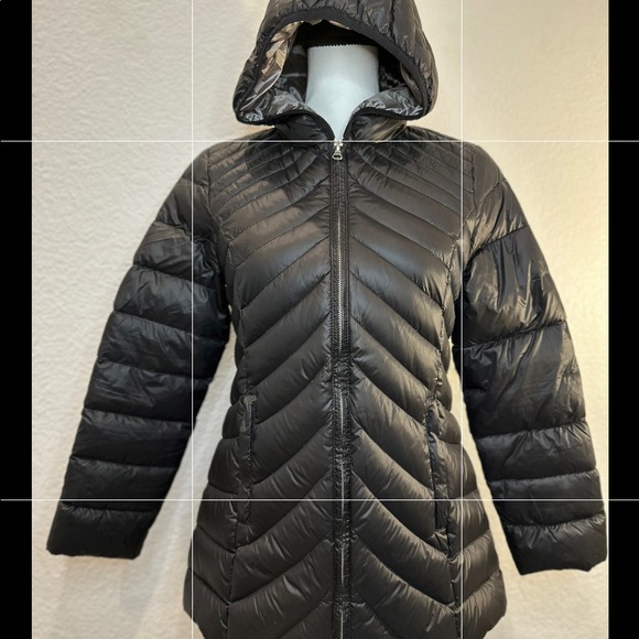 Womens Down Blend Jacket. Invisible pockets outside & 2 in. Machine Washable! - Picture 11 of 11